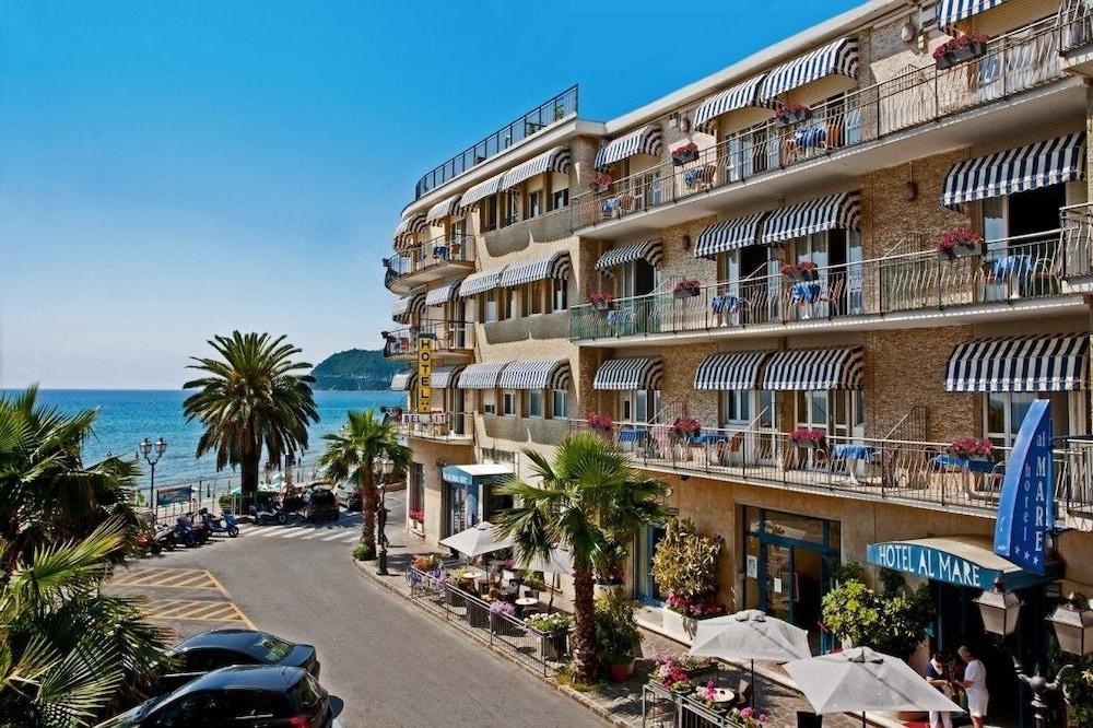 Hotel Bel Sit Alassio Buitenkant foto