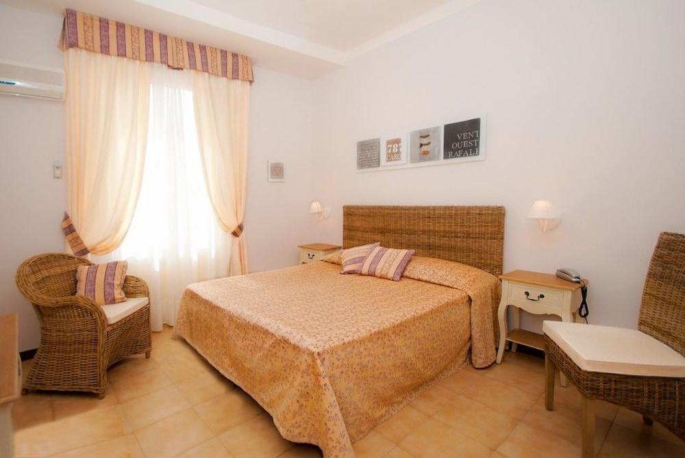 Hotel Bel Sit Alassio Buitenkant foto