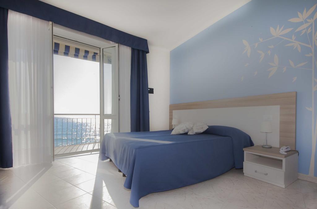 Hotel Bel Sit Alassio Kamer foto