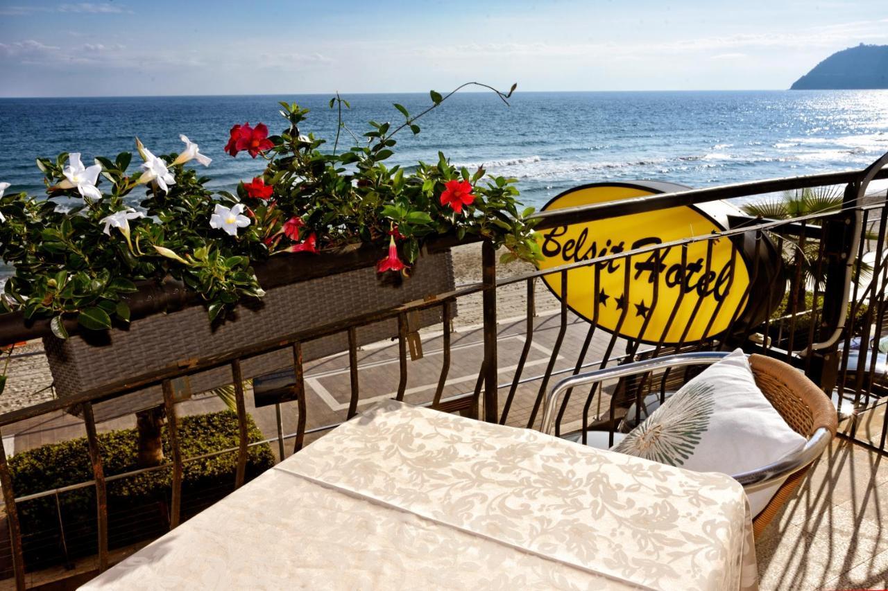 Hotel Bel Sit Alassio Buitenkant foto