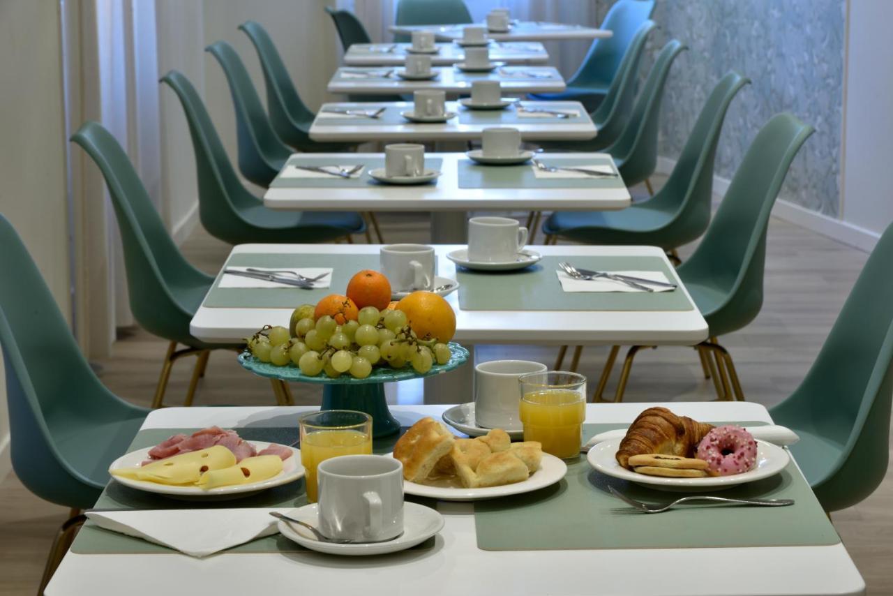 Hotel Bel Sit Alassio Buitenkant foto