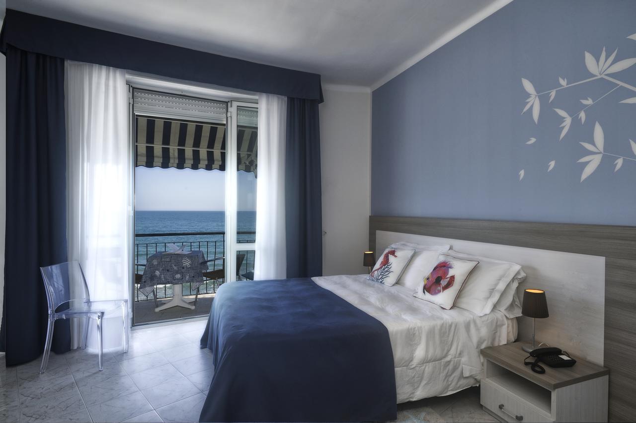 Hotel Bel Sit Alassio Buitenkant foto